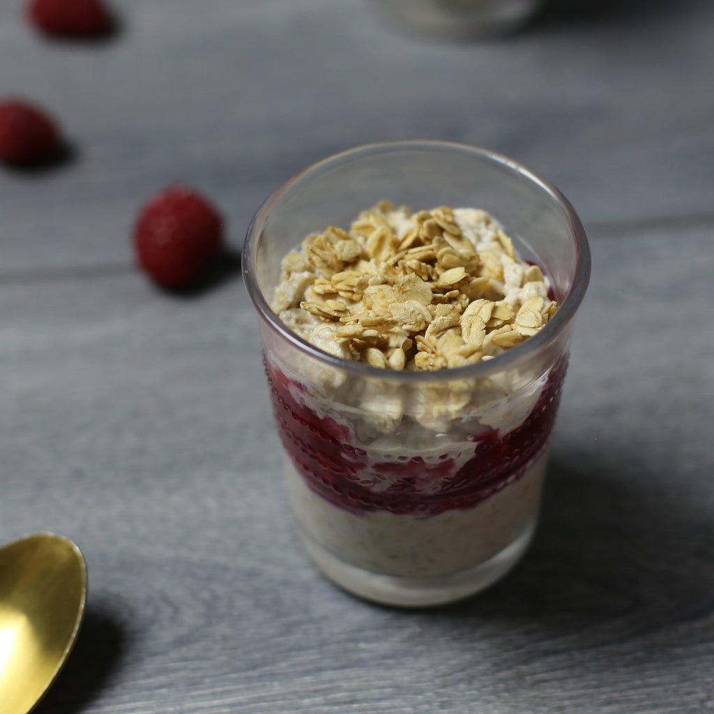 Raspberry Cashew Overnight Oats